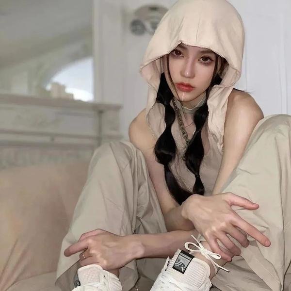 以泥为妆